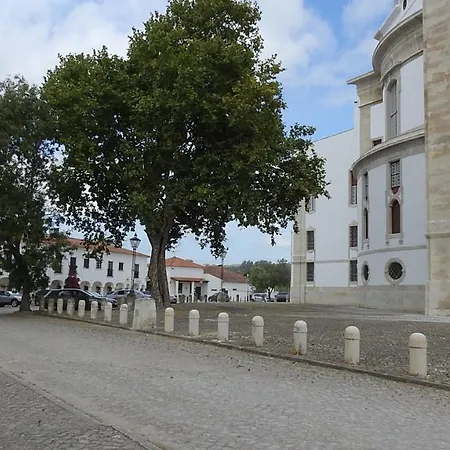 Do Senhor Da Pedra Pensión Óbidos